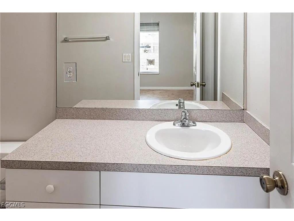 2130 NE 8th Place Cape Coral FL 33909 2026013920 image14