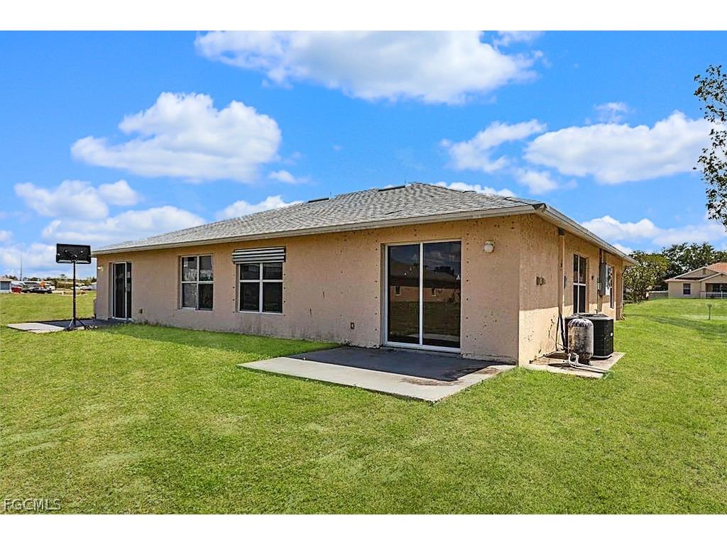 2130 NE 8th Place Cape Coral FL 33909 2026013920 image25