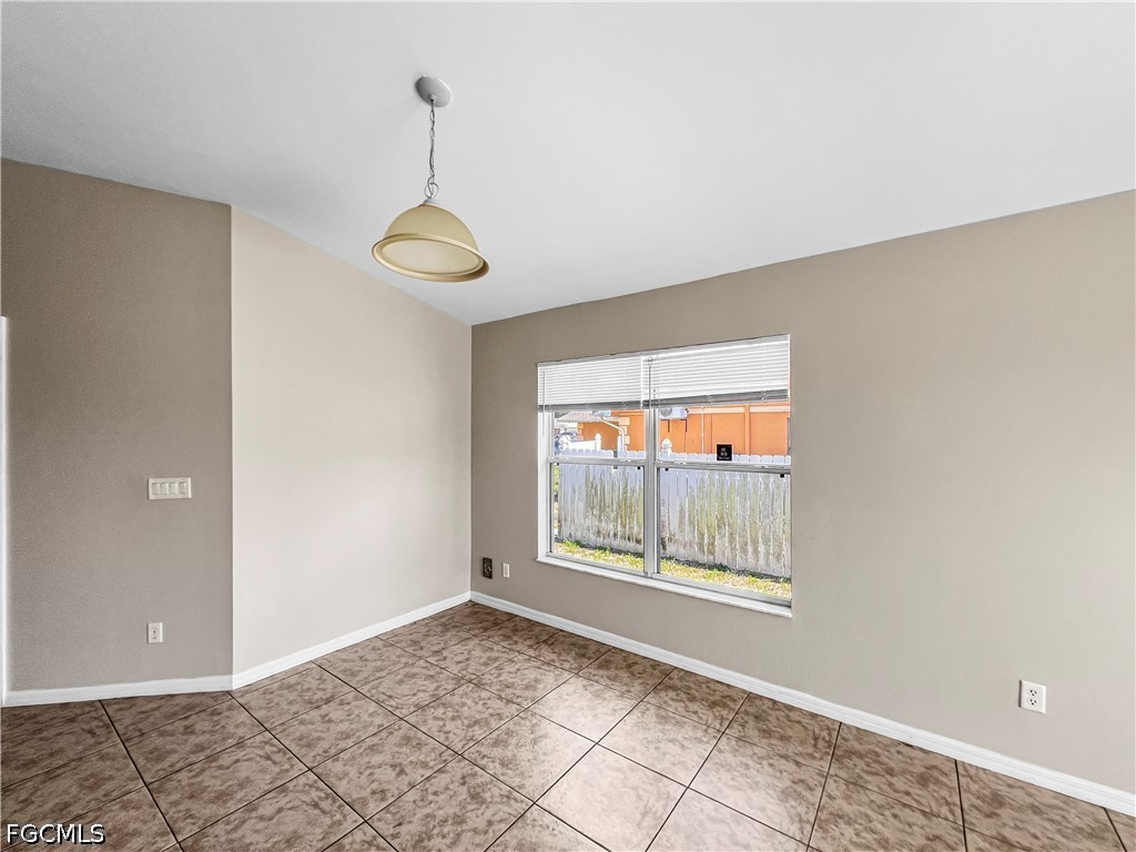 2130 NE 8th Place Cape Coral FL 33909 2026021275 image12