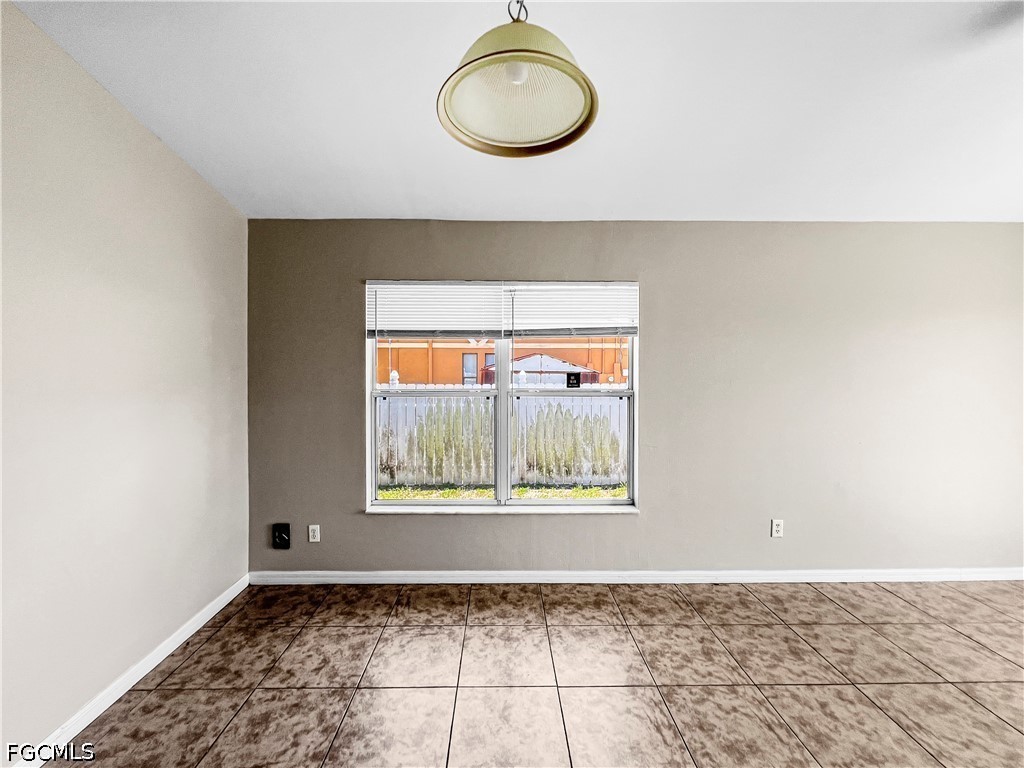 2130 NE 8th Place Cape Coral FL 33909 2026021275 image13