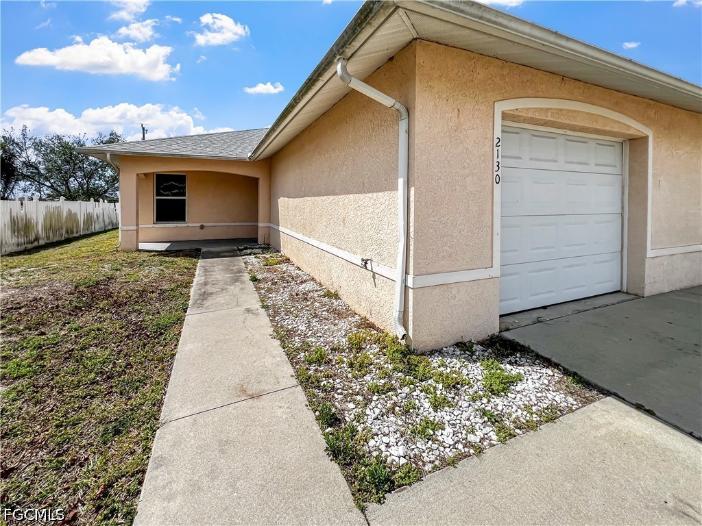 2130 NE 8th Place Cape Coral FL 33909 2026021275 image4