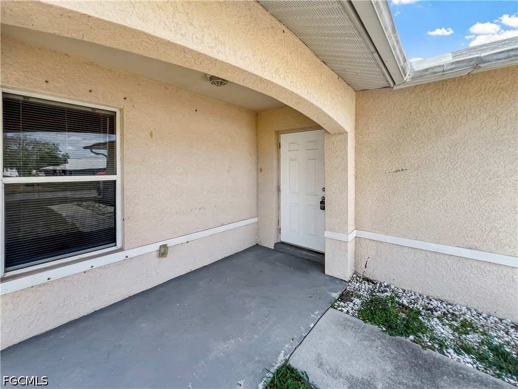 2130 NE 8th Place Cape Coral FL 33909 2026021275 image7