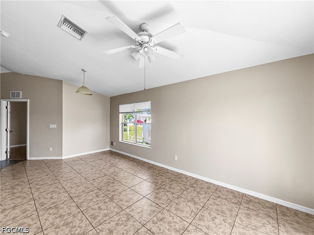 2130 NE 8th Place Cape Coral FL 33909 2026021275 image9