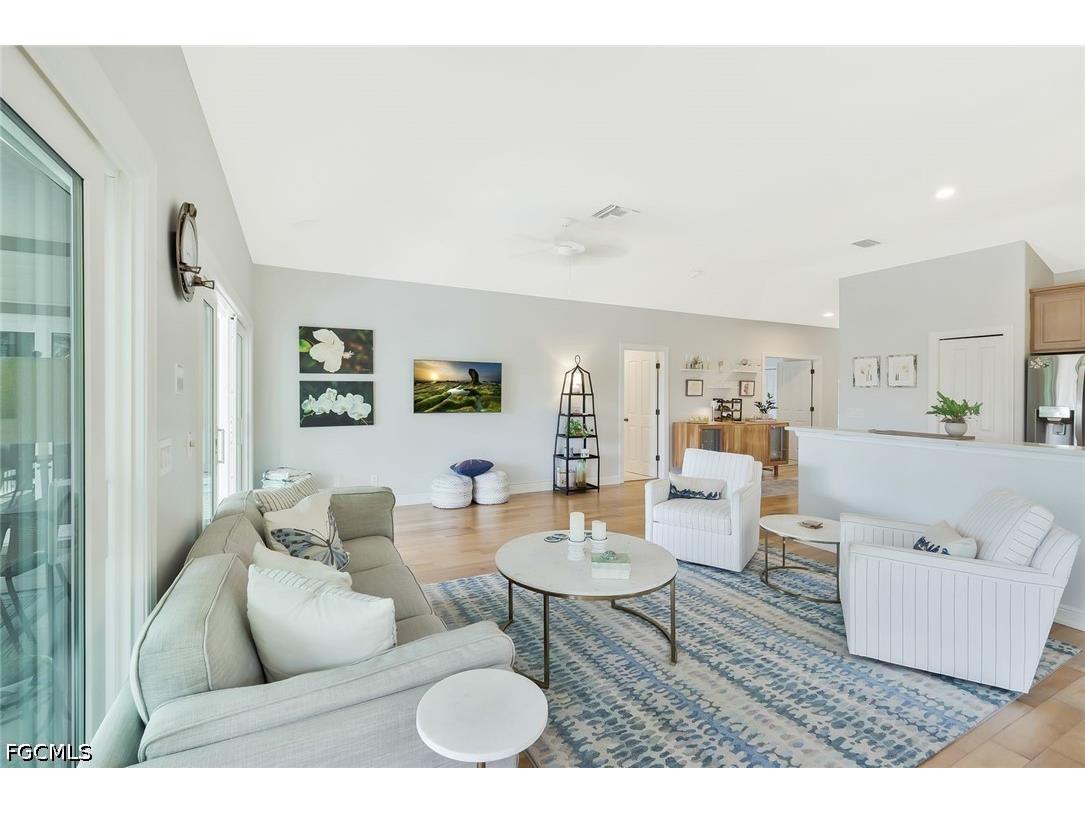 2130 Sunset Circle Sanibel FL 33957 2026018531 image10