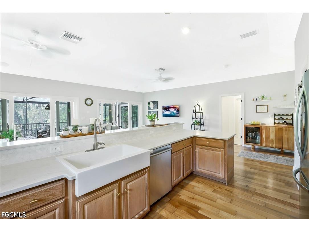 2130 Sunset Circle Sanibel FL 33957 2026018531 image16