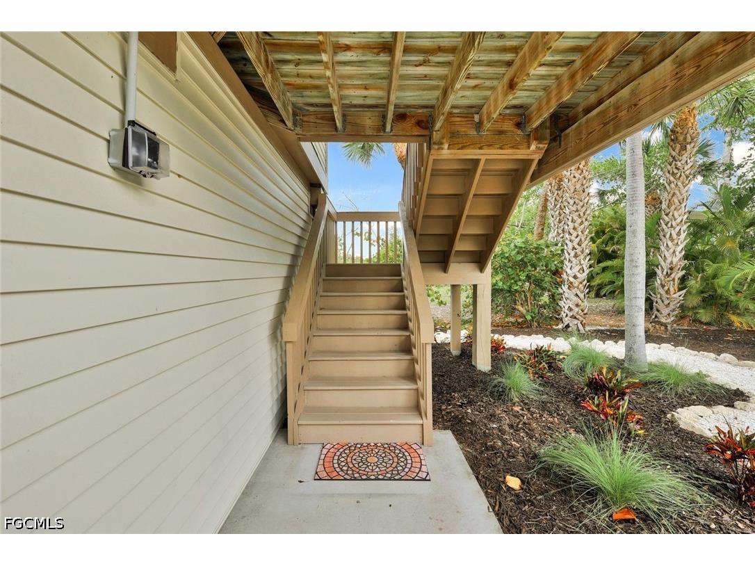 2130 Sunset Circle Sanibel FL 33957 2026018531 image5