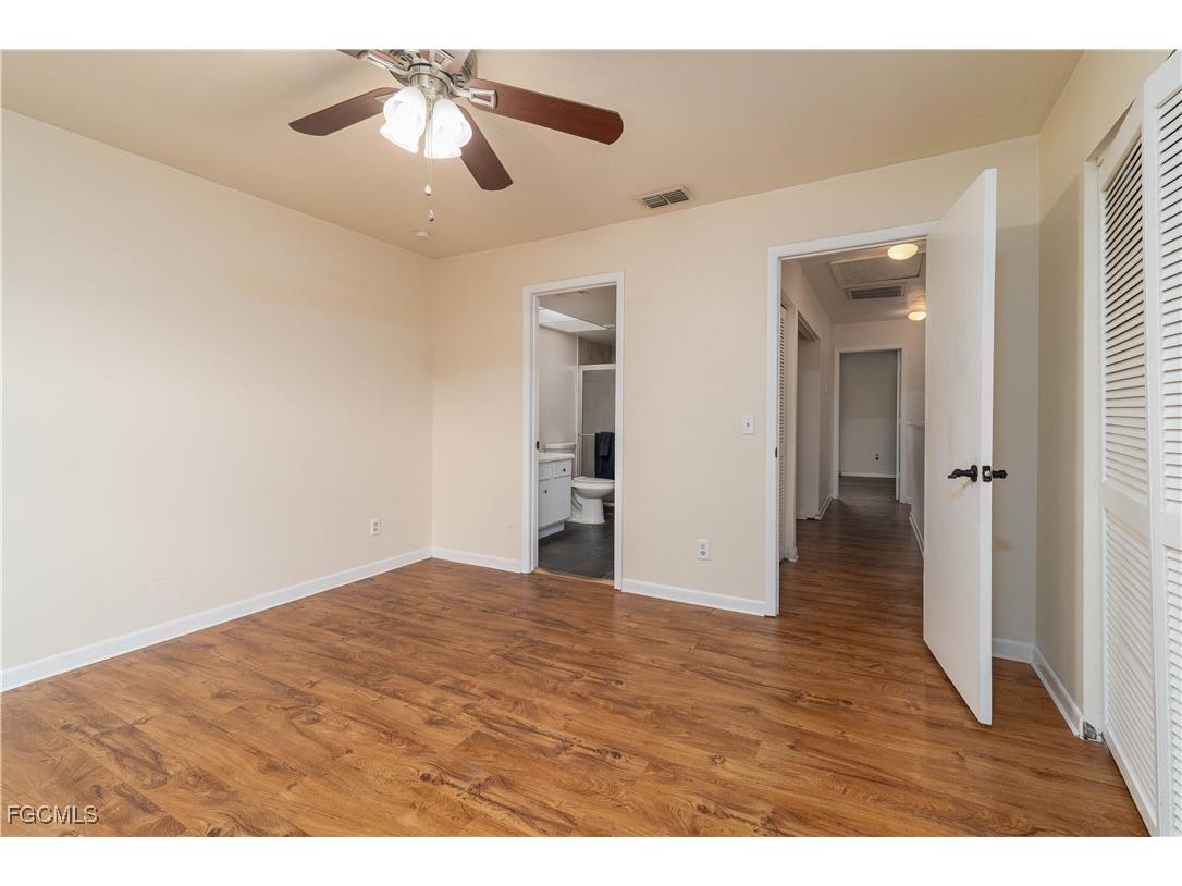 2131 Crystal Drive #24 Fort Myers FL 33907 2025009272 image18