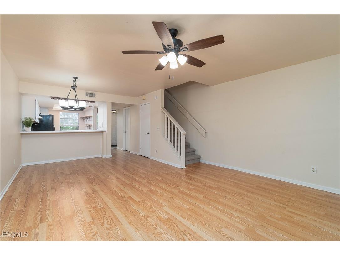 2131 Crystal Drive #24 Fort Myers FL 33907 2025009272 image3