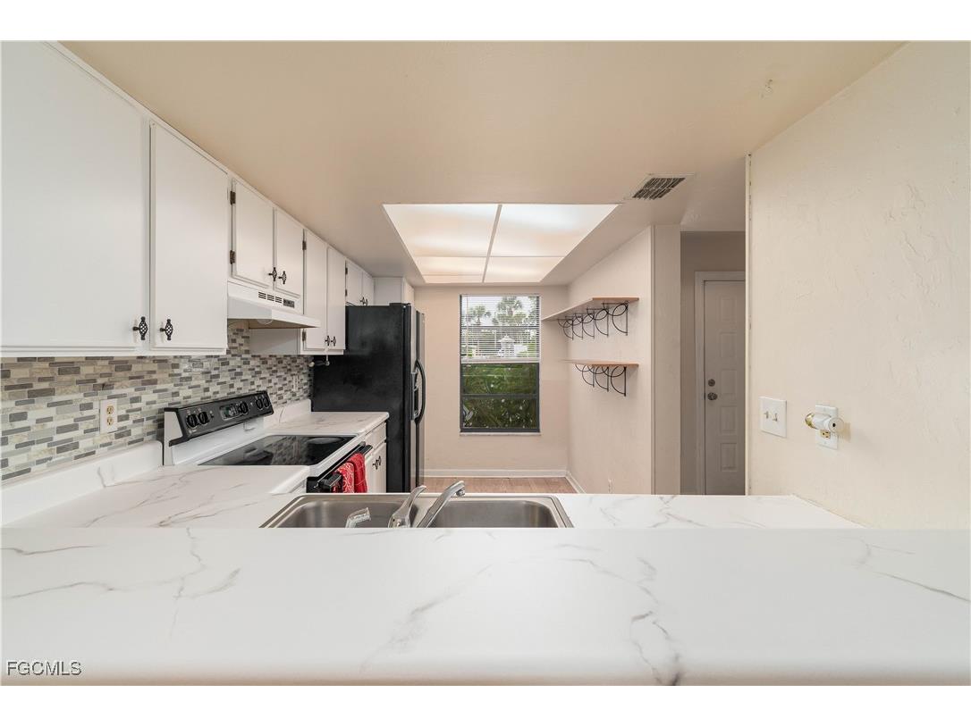 2131 Crystal Drive #24 Fort Myers FL 33907 2025009272 image6