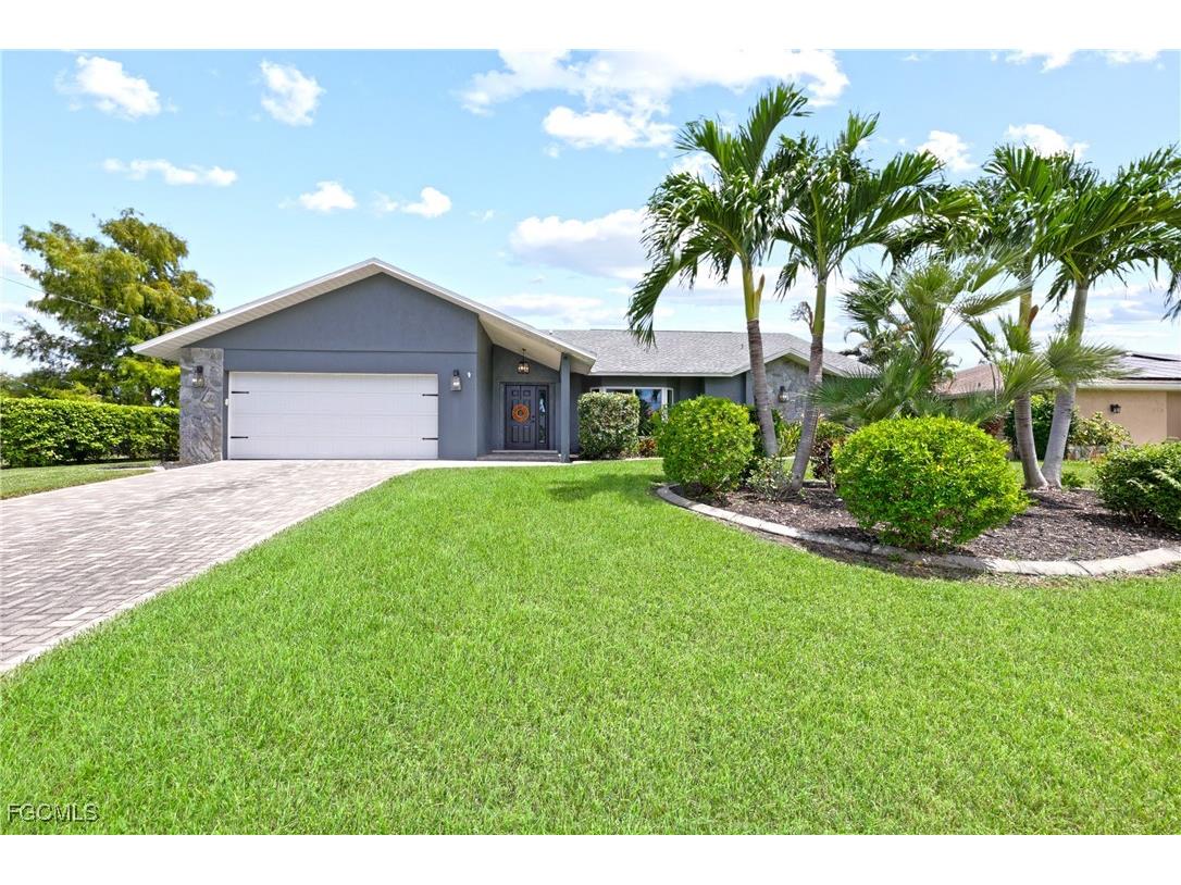 2131 SE 10th Terrace Cape Coral FL 33990 2025005568 image1