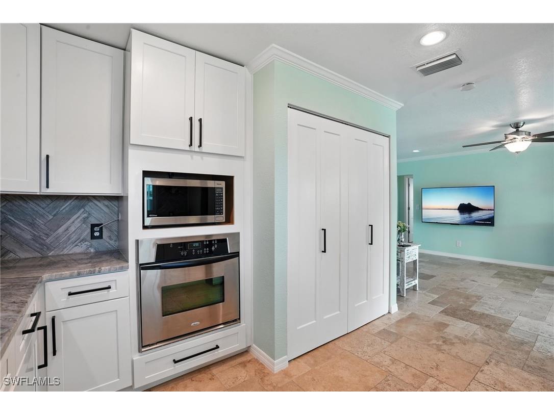 2131 Saint Croix Avenue Fort Myers FL 33905 225063048 image10