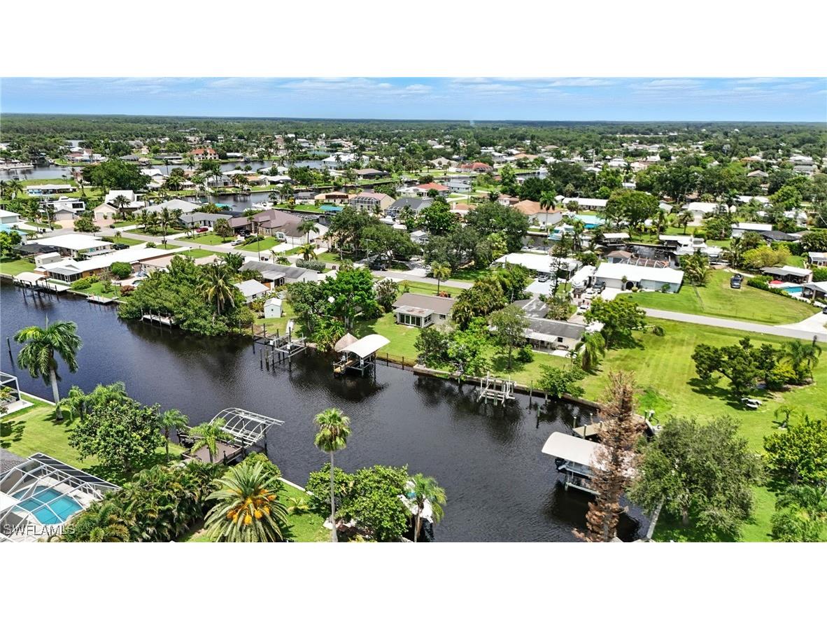 2131 Saint Croix Avenue Fort Myers FL 33905 225063048 image48