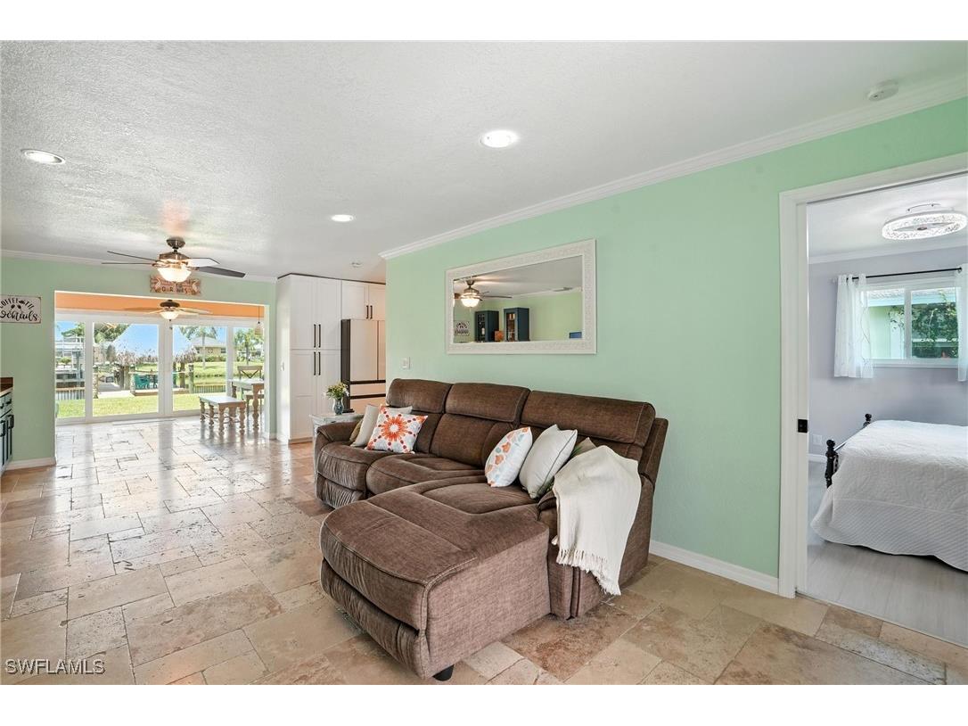 2131 Saint Croix Avenue Fort Myers FL 33905 225063048 image5