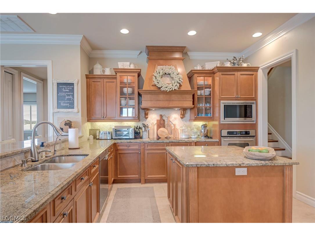 2131 Silk Bay Boulevard Alva FL 33920 2026007566 image9