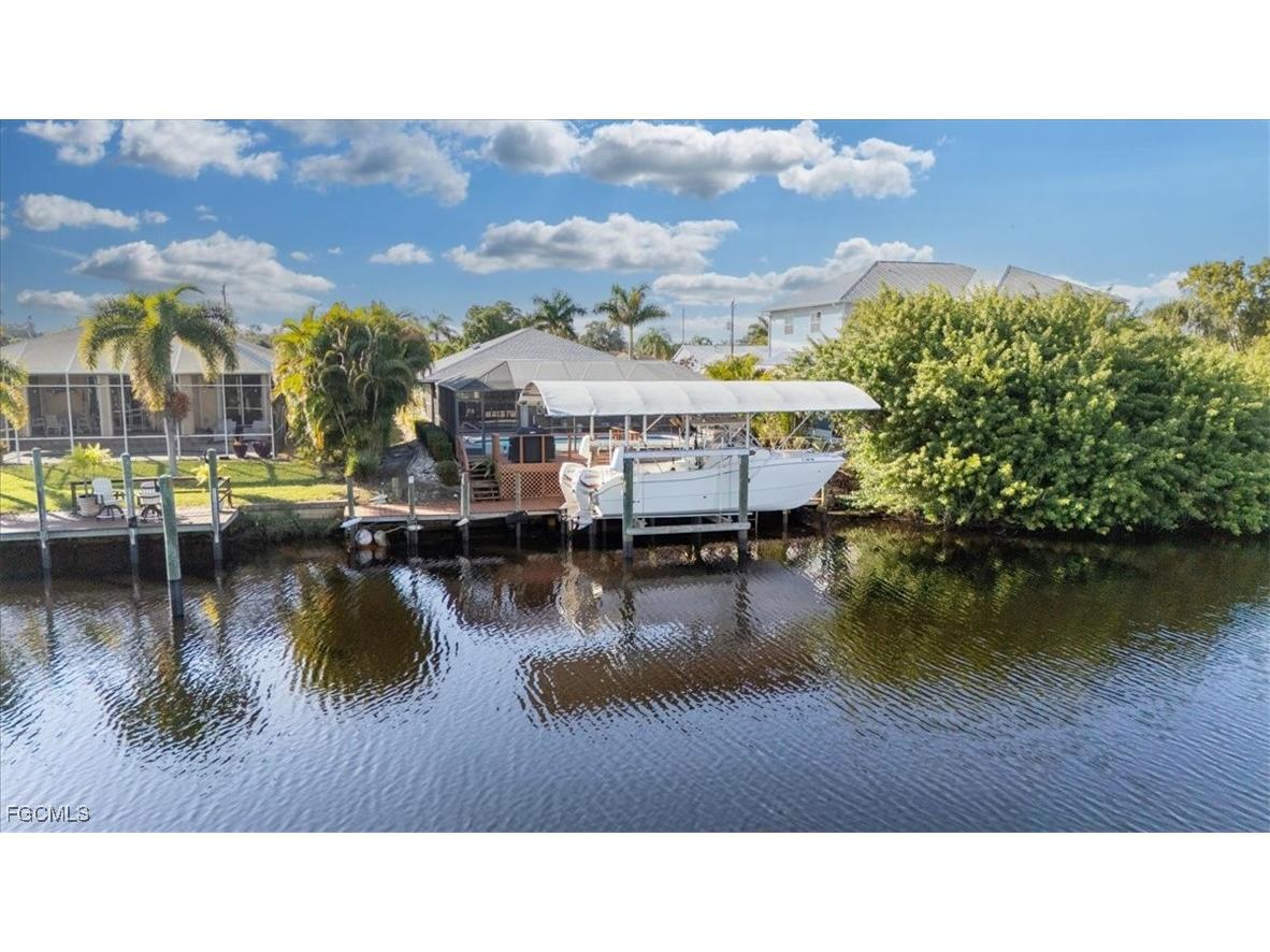 2132 Barbados Avenue Fort Myers FL 33905 2025025114 image1