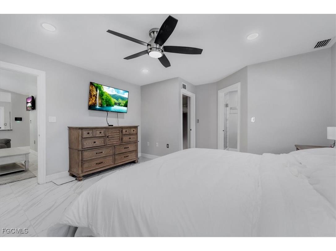 2132 Barbados Avenue Fort Myers FL 33905 2025025114 image19