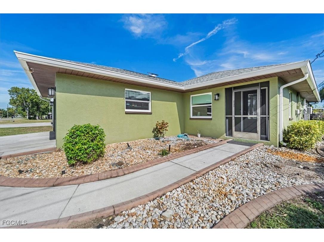 2132 Barbados Avenue Fort Myers FL 33905 2025025114 image3
