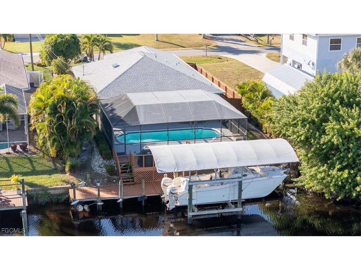 2132 Barbados Avenue Fort Myers FL 33905 2025025114 image42