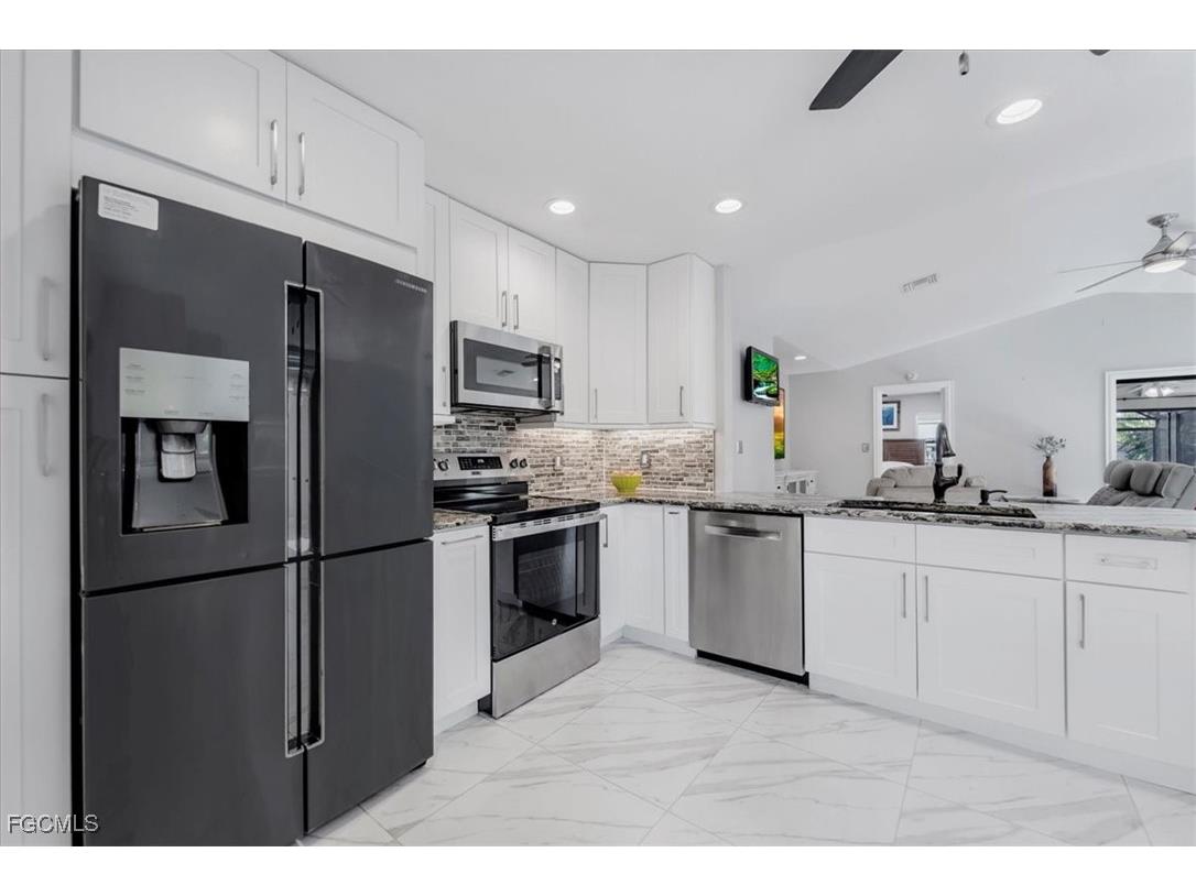 2132 Barbados Avenue Fort Myers FL 33905 2025025114 image9