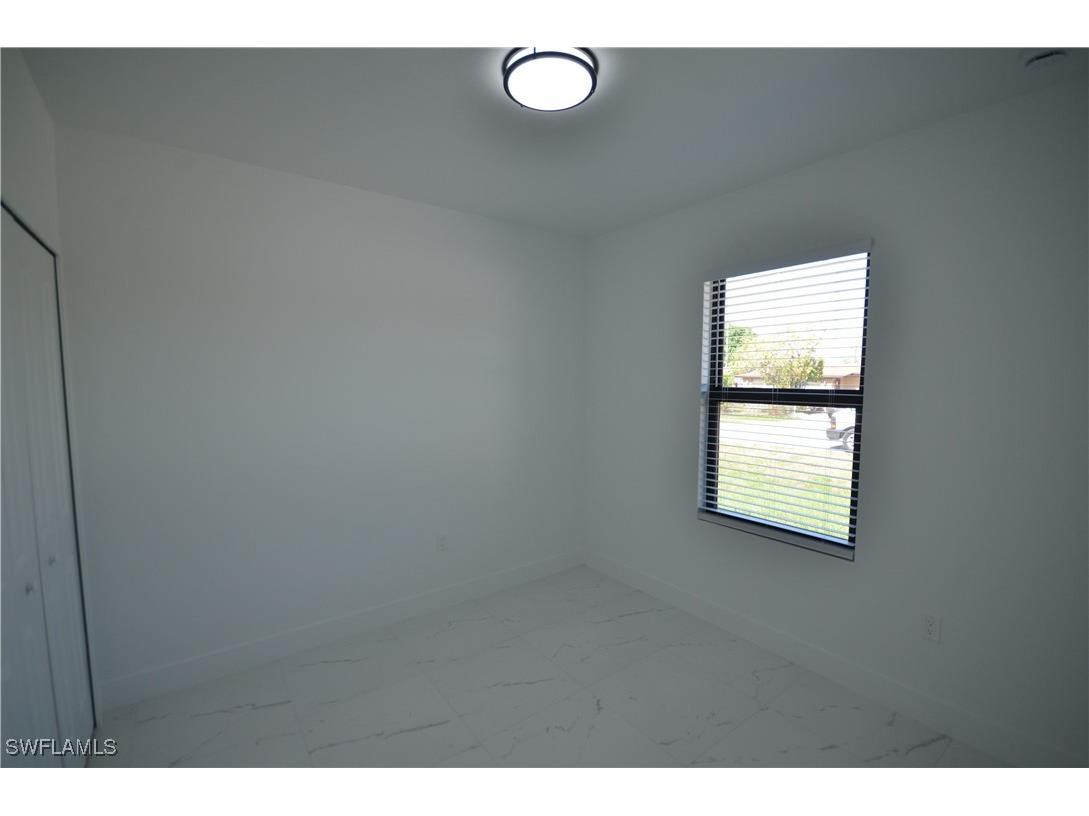 2132 Barker Boulevard Fort Myers FL 33916 225054260 image13