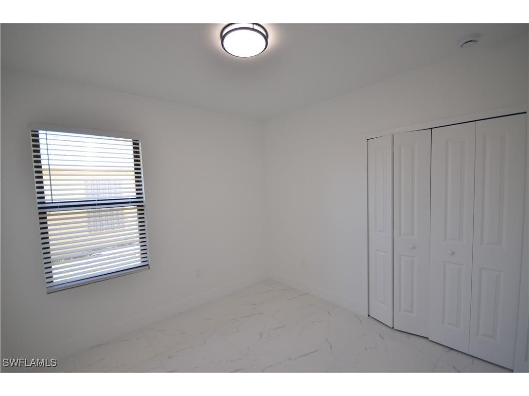 2132 Barker Boulevard Fort Myers FL 33916 225054260 image15