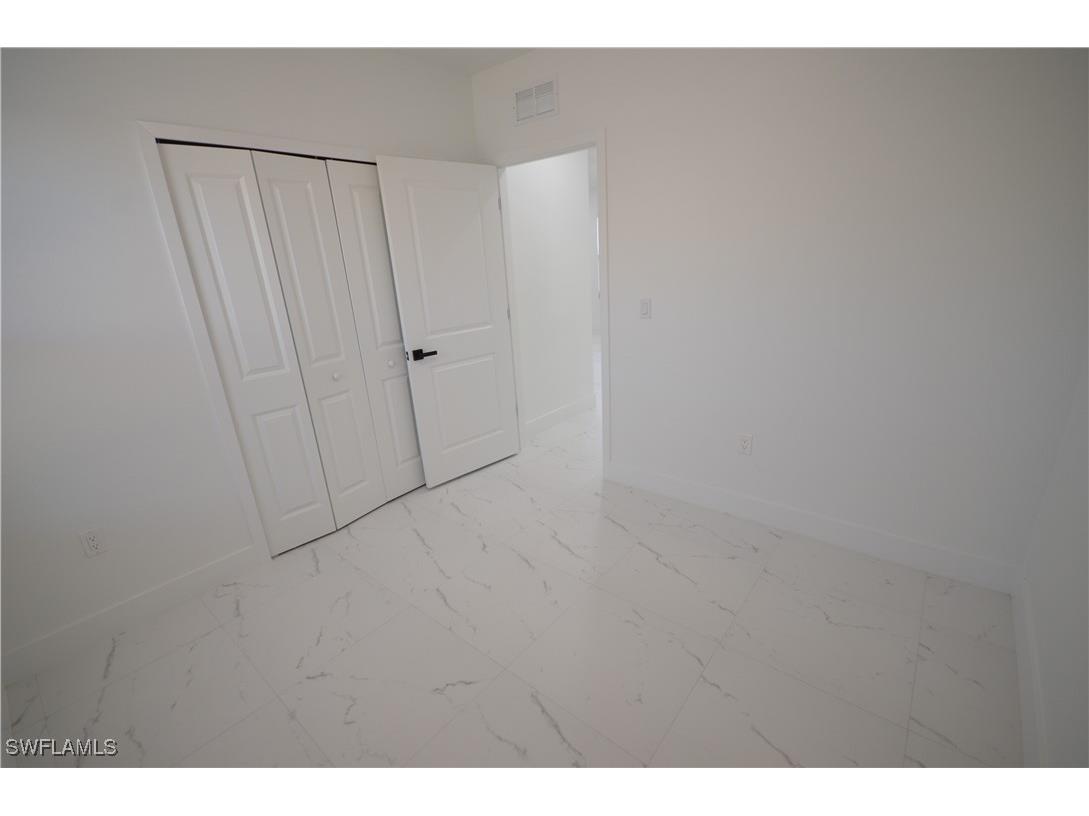 2132 Barker Boulevard Fort Myers FL 33916 225054260 image19