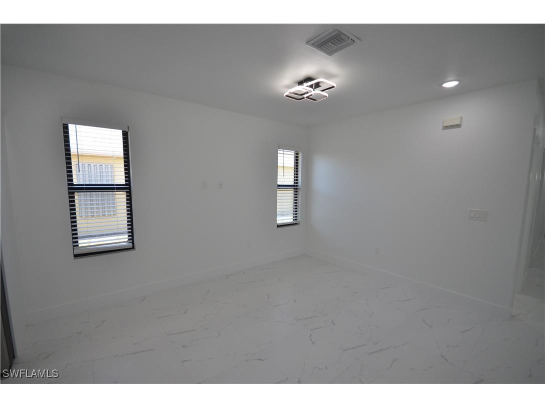 2132 Barker Boulevard Fort Myers FL 33916 225054260 image20