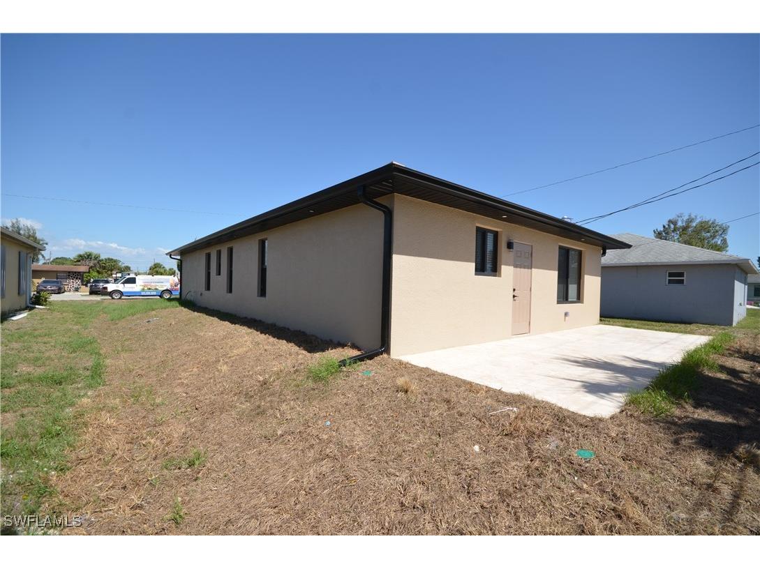 2132 Barker Boulevard Fort Myers FL 33916 225054260 image31