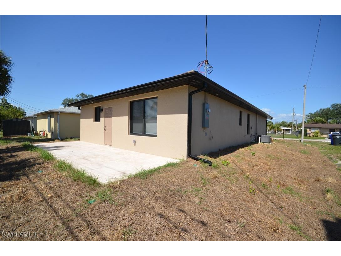 2132 Barker Boulevard Fort Myers FL 33916 225054260 image32