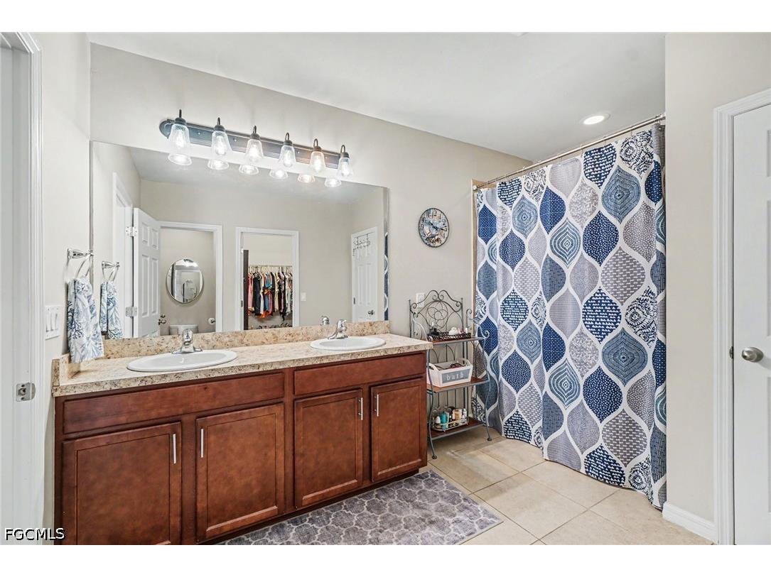 2132 Pigeon Plum Way North Fort Myers FL 33917 2026020116 image12