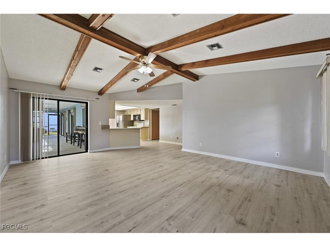 2132 SE 15th Street Cape Coral FL 33990 2025025077 image10