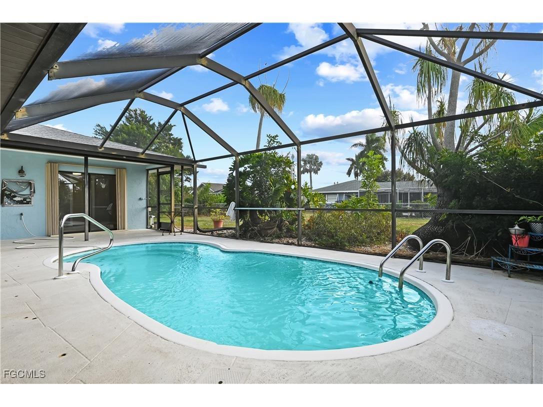 2132 SE 15th Street Cape Coral FL 33990 2025025077 image28