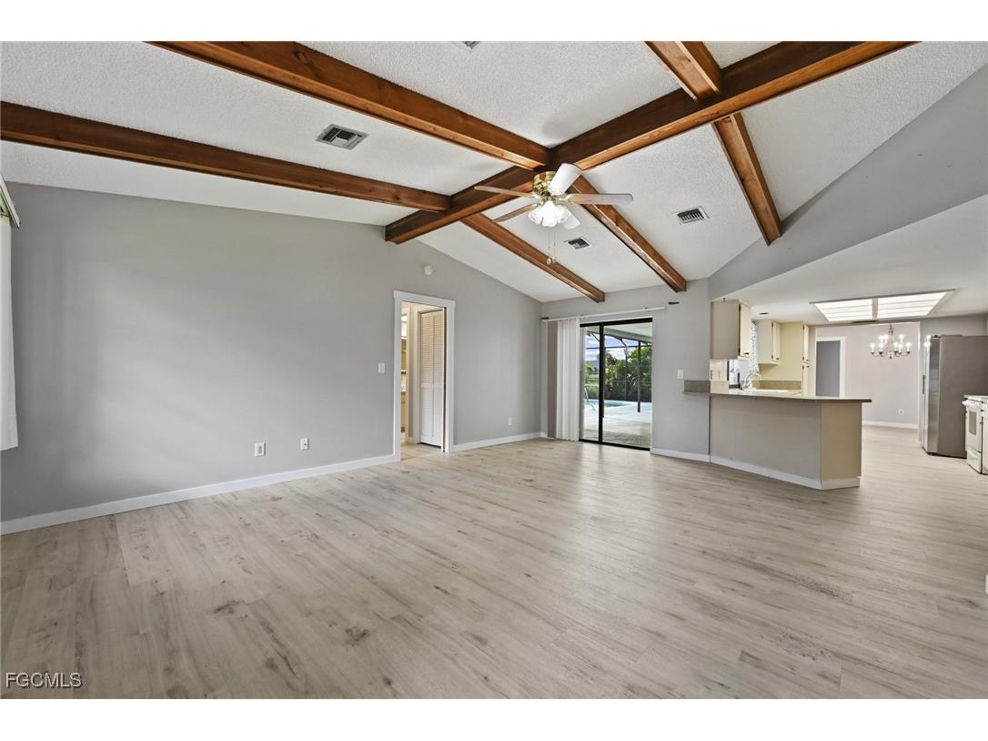 2132 SE 15th Street Cape Coral FL 33990 2025025077 image8