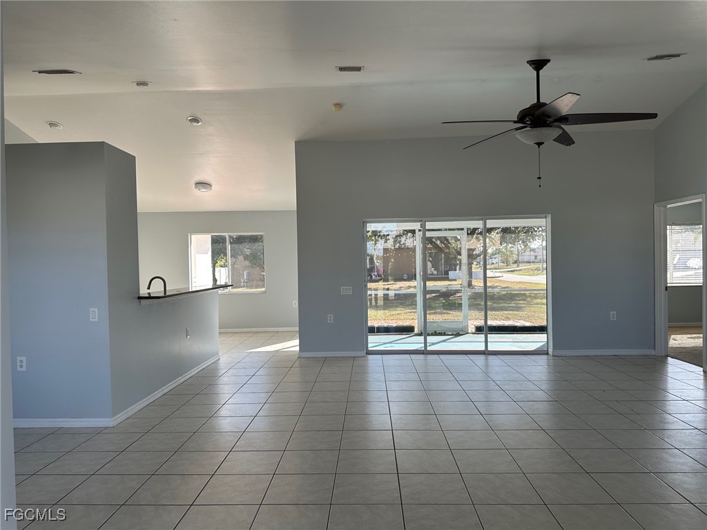 2132 SW 15th Street Cape Coral FL 33991 2025020863 image2