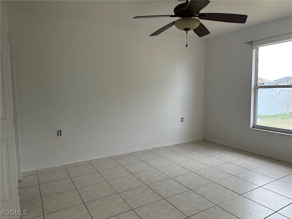 2132 SW 15th Street Cape Coral FL 33991 2025020863 image8