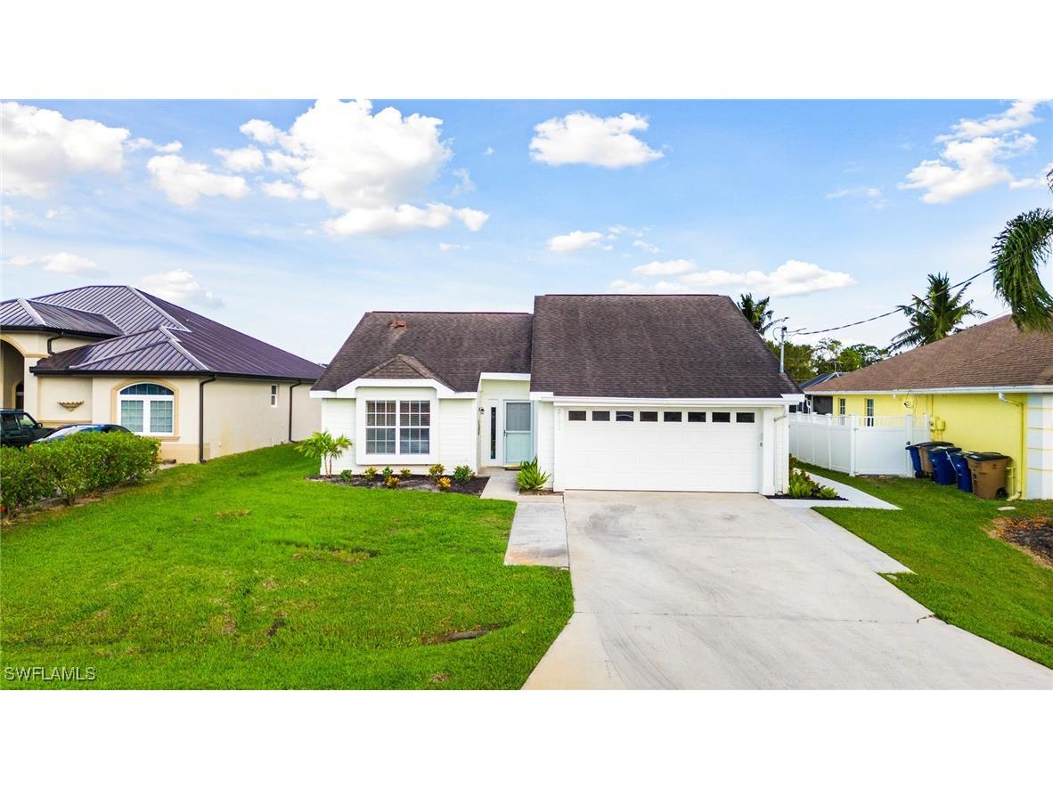 2132 Saint Croix Avenue Fort Myers FL 33905 224092286 image1