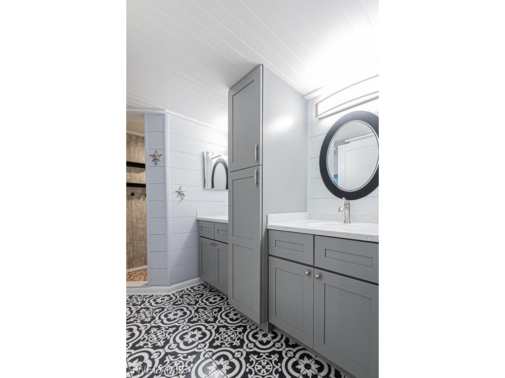 2132 Tama Circle #102 Naples FL 34112 226011932 image18