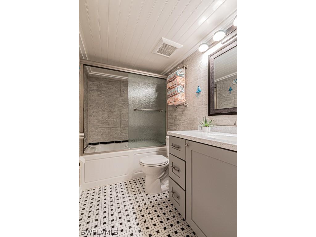 2132 Tama Circle #102 Naples FL 34112 226011932 image24