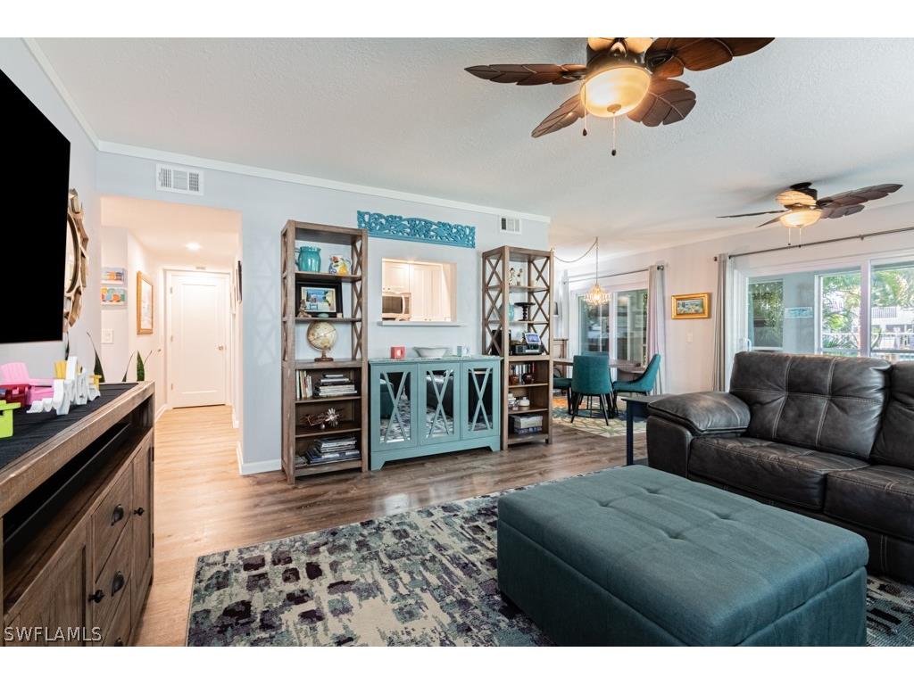 2132 Tama Circle #102 Naples FL 34112 226011932 image6