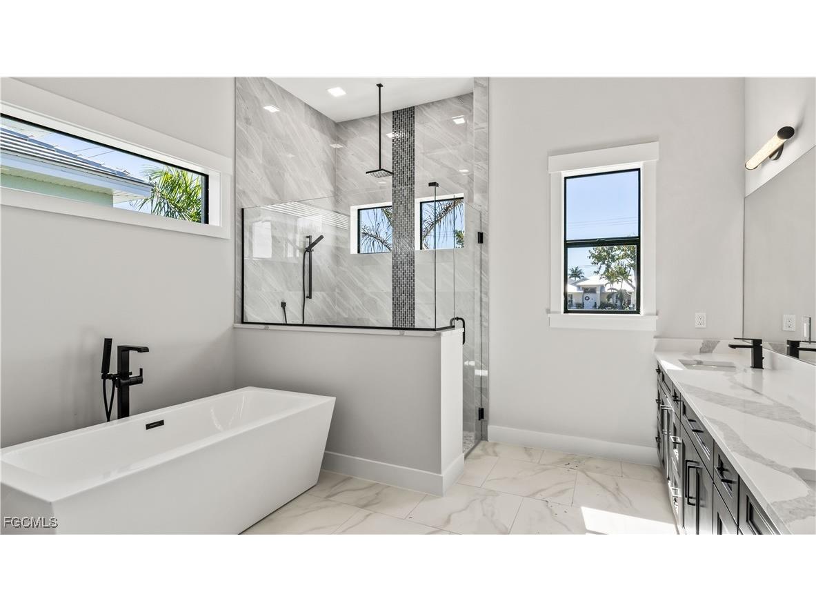 2133 Cape Coral Parkway W Cape Coral FL 33914 2025001421 image21