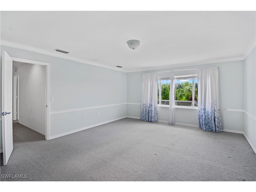 2133 Fairmont Lane Naples FL 34120 225075181 image10