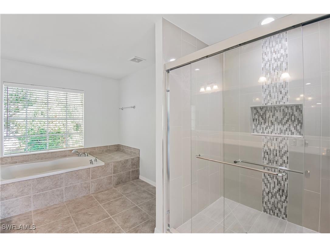 2133 Fairmont Lane Naples FL 34120 225075181 image12