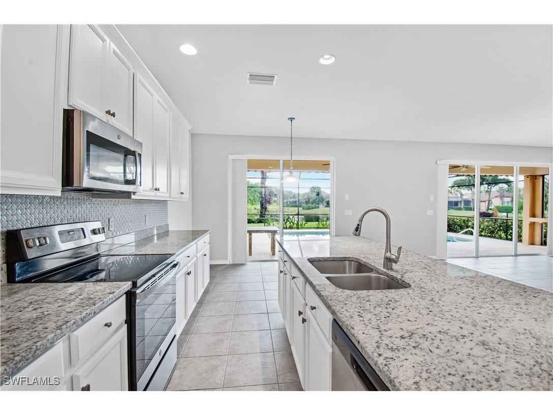 2133 Fairmont Lane Naples FL 34120 225075181 image4