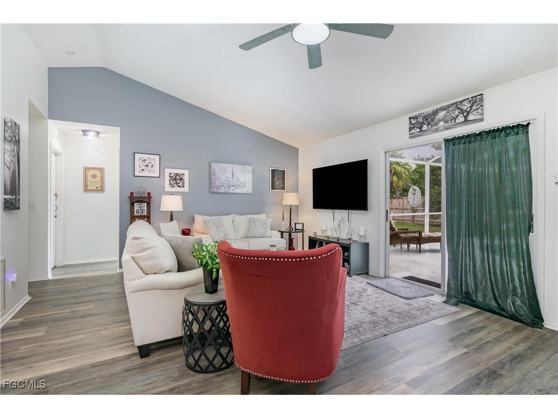 2133 SW 5th Avenue Cape Coral FL 33991 2025015399 image10