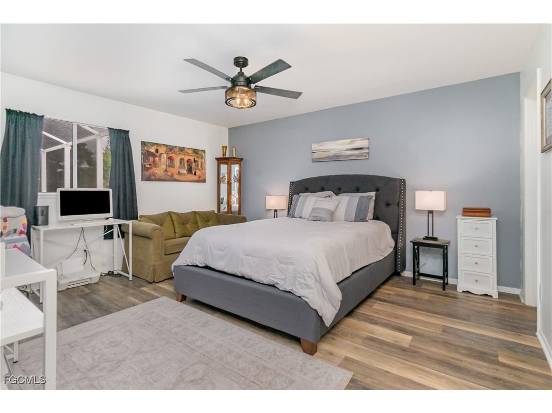 2133 SW 5th Avenue Cape Coral FL 33991 2025015399 image15