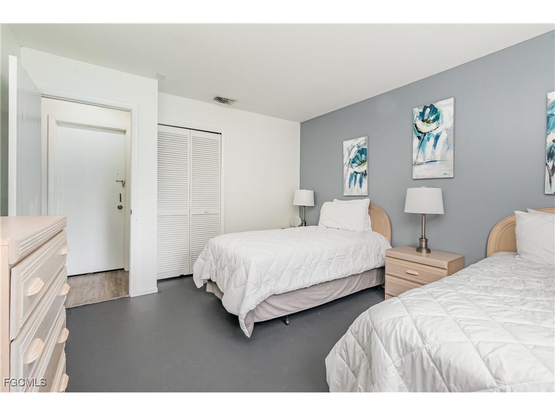 2133 SW 5th Avenue Cape Coral FL 33991 2025015399 image24