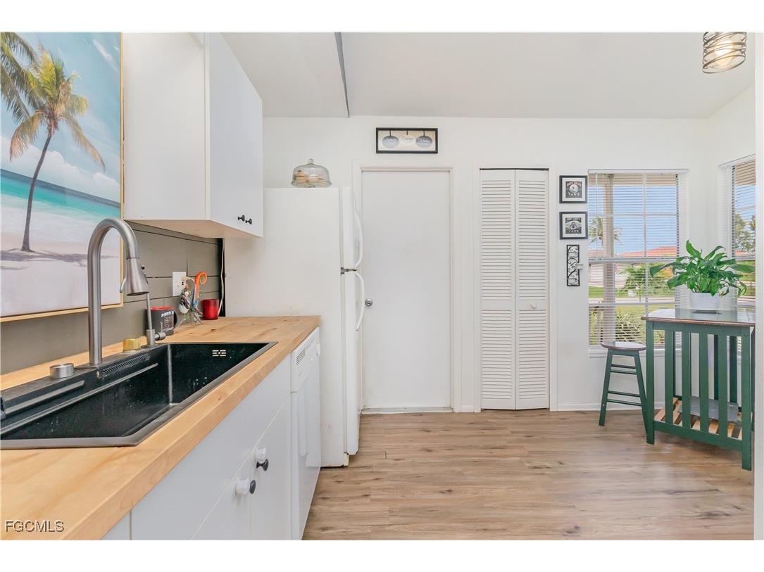 2133 SW 5th Avenue Cape Coral FL 33991 2025015399 image6