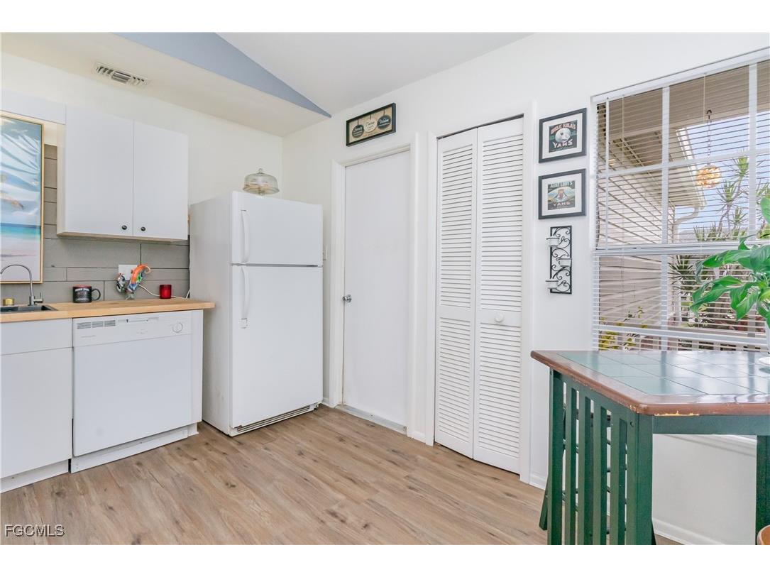 2133 SW 5th Avenue Cape Coral FL 33991 2025015399 image7