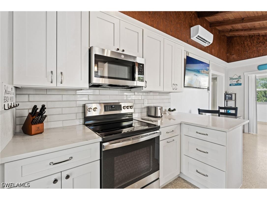 2134 Palm Street Naples FL 34119 226016730 image10