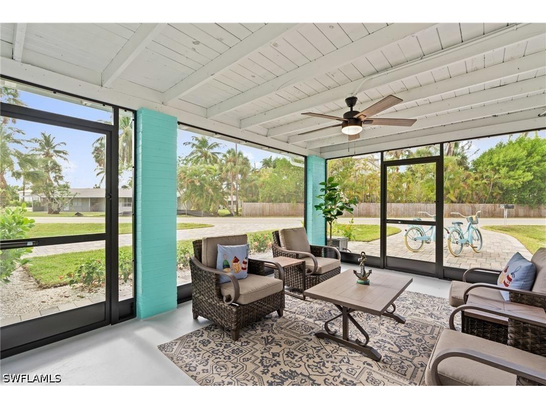 2134 Palm Street Naples FL 34119 226016730 image5